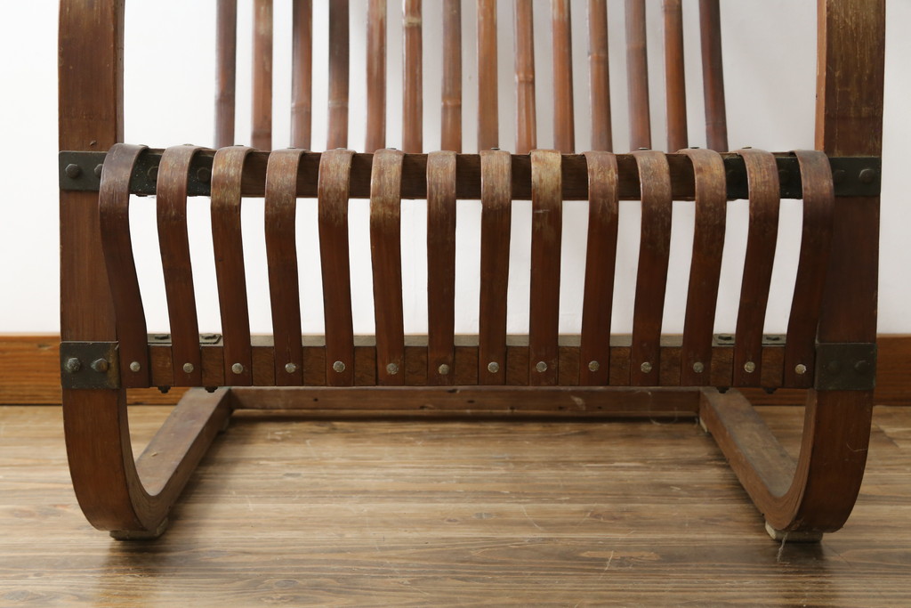 和製ビンテージ　激レア!　補強金具付き　竹興社　城所右文次　EMPRESS BAMBOO　PAT.NO.9520　サイン入り　滑らかな曲線のデザインが美しさと癒しを両立する博物館クラスのバンブーチェア(アームチェア、安楽椅子、イス、椅子、ヴィンテージ)(R-083152)