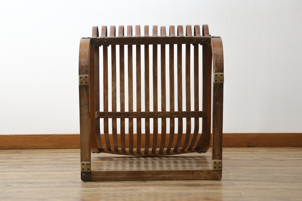 和製ビンテージ　激レア!　補強金具付き　竹興社　城所右文次　EMPRESS BAMBOO　PAT.NO.9520　サイン入り　滑らかな曲線のデザインが美しさと癒しを両立する博物館クラスのバンブーチェア(アームチェア、安楽椅子、イス、椅子、ヴィンテージ)(R-083152)
