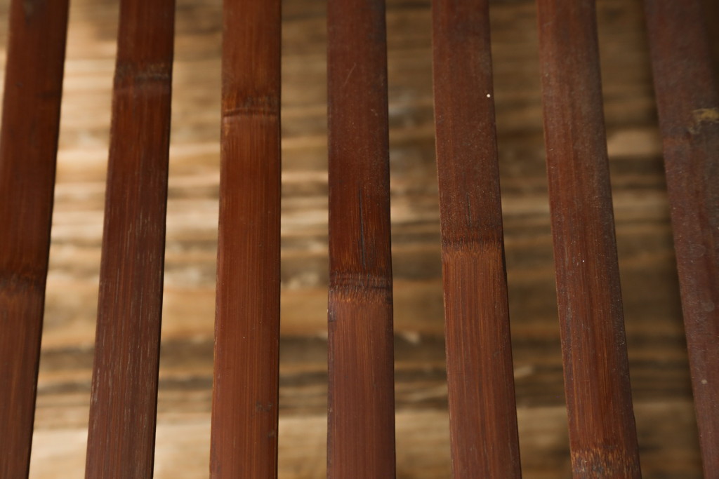 和製ビンテージ　激レア!　補強金具付き　竹興社　城所右文字　EMPRESS BAMBOO　PAT.NO.9520　サイン入り　滑らかな曲線のデザインが美しさと癒しを両立する博物館クラスのバンブーチェア(アームチェア、安楽椅子、イス、椅子、ヴィンテージ)(R-083153)