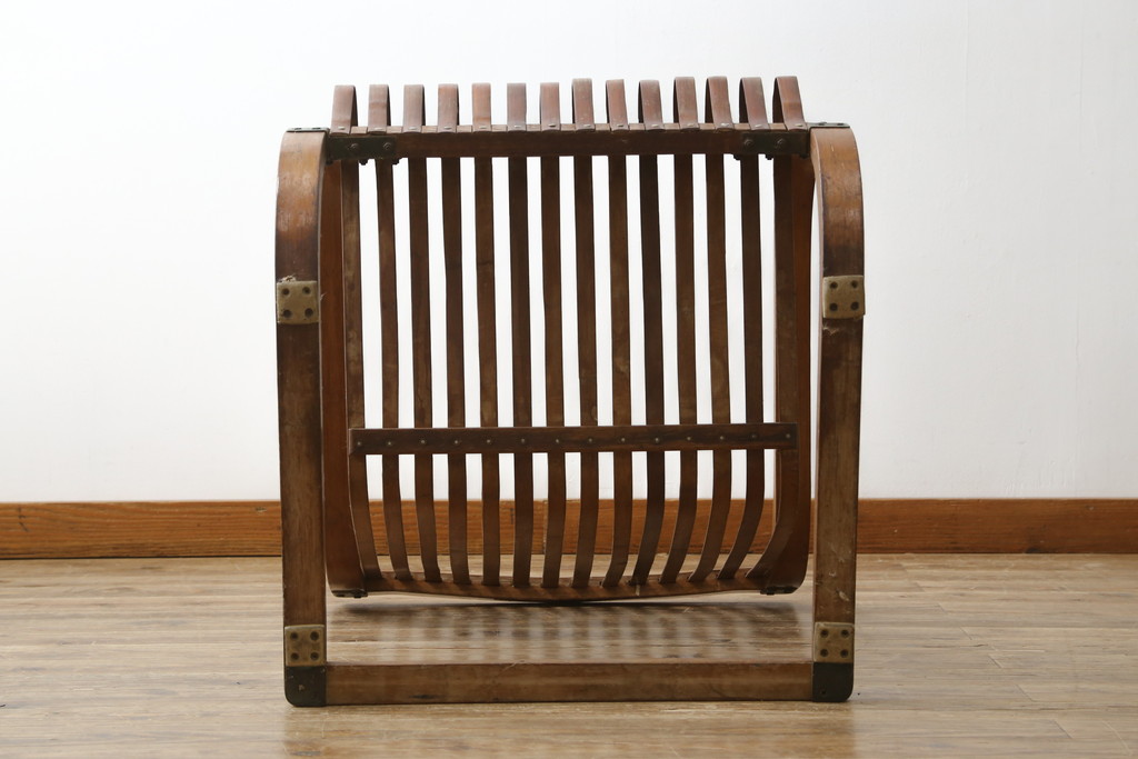和製ビンテージ　激レア!　補強金具付き　竹興社　城所右文字　EMPRESS BAMBOO　PAT.NO.9520　サイン入り　滑らかな曲線のデザインが美しさと癒しを両立する博物館クラスのバンブーチェア(アームチェア、安楽椅子、イス、椅子、ヴィンテージ)(R-083153)
