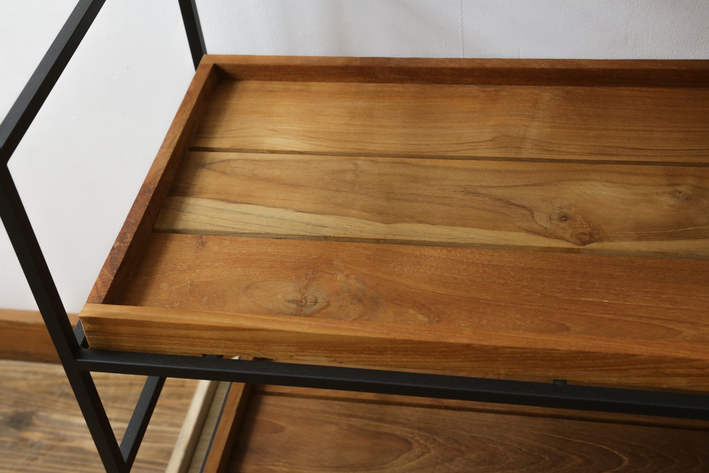 中古　美品　IDEE(イデー)　JATI TUA SHELF(ジャティ  トゥア シェルフ)　Mサイズ　オシャレデザインの空間に心地よく馴染むシェルフ(オープンシェルフ、オープンラック、ディスプレイラック、陳列棚)(定価約12万円)(R-083157)