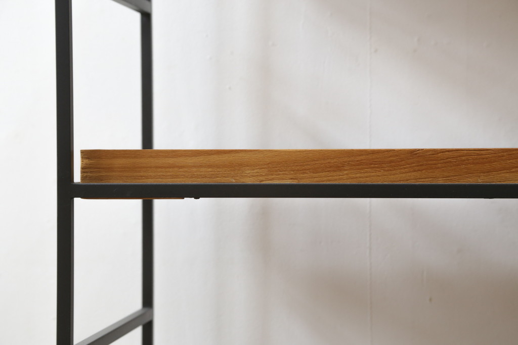 中古　美品　IDEE(イデー)　JATI TUA SHELF(ジャティ  トゥア シェルフ)　Mサイズ　オシャレデザインの空間に心地よく馴染むシェルフ(オープンシェルフ、オープンラック、ディスプレイラック、陳列棚)(定価約12万円)(R-083157)