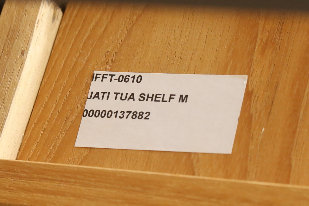 中古　美品　IDEE(イデー)　JATI TUA SHELF(ジャティ  トゥア シェルフ)　Mサイズ　オシャレデザインの空間に心地よく馴染むシェルフ(オープンシェルフ、オープンラック、ディスプレイラック、陳列棚)(定価約12万円)(R-083157)