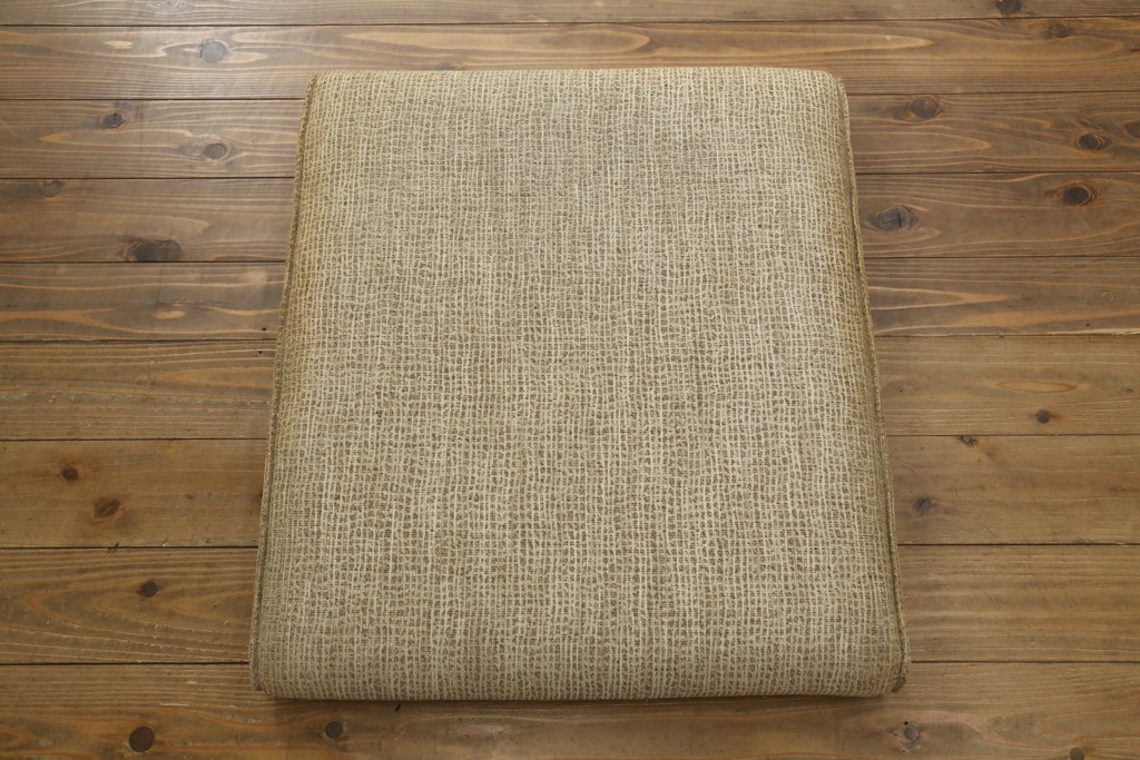 中古　美品　飛騨産業　キツツキ　森のことば　両肘付きソファ1P(SN105A)　木のぬくもりを感じる1人掛けソファ(一人掛け、アームソファ)(R-076225)