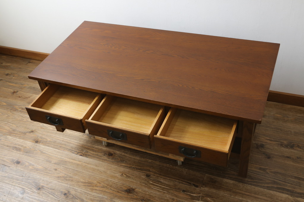 中古　ブランド家具　希少な廃番品　Shin-Lee(シンリー)　引き出し付きがいいね!!上質な作りのローテーブル(センターテーブル、リビングテーブル、座卓)(R-083105)