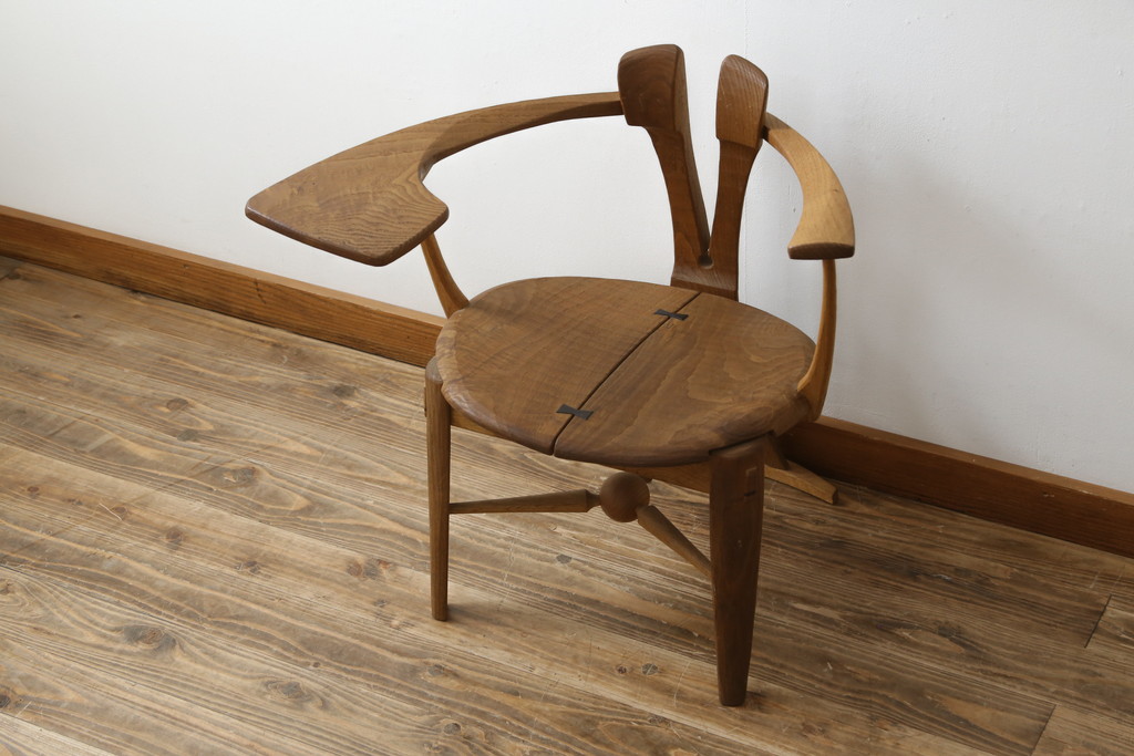中古　美品　激レア　一点物!!　出展作品の可能性あり!!　木工作家　吉野崇裕　鉋跡仕上げ　美しい木目と力強い構造美が融合した唯一無二のアートチェア(ZEN チェア)(椅子、イス、アームチェア)(R-083151)