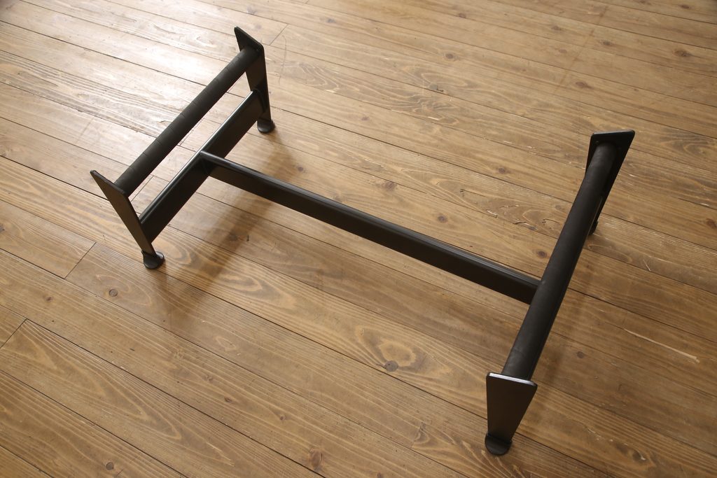 中古　美品　Cassina(カッシーナ)　Le Corbusier(ル・コルビュジエ)　LC4　シェーズロング(寝椅子、カウチ)(定価約92万円)(R-052565)