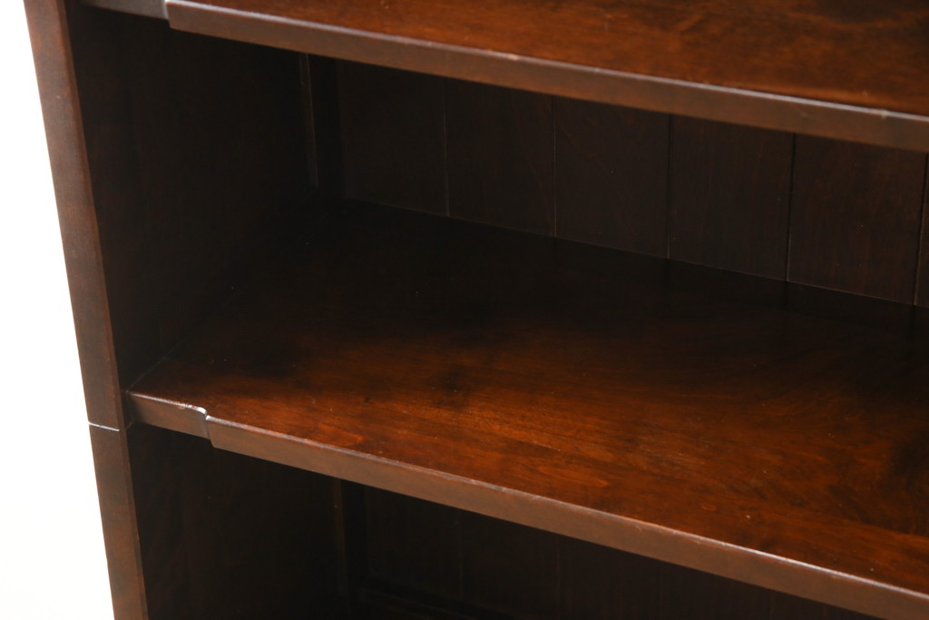 中古　美品　北海道民芸家具　シンプルながらもクラシカルな雰囲気漂う本棚(定価約22万円)(ブックシェルフ、飾り棚、収納棚)(R-057930)