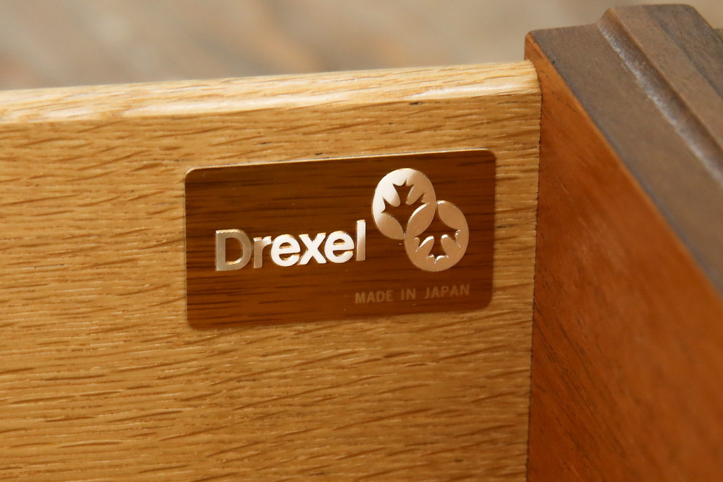 中古　美品　DREXEL HERITAGE(ドレクセルヘリテイジ)　FRANCESCA(フランチェスカ)シリーズ　優美なデザインのチェスト(引き出し)(定価約84万円)(R-056862)