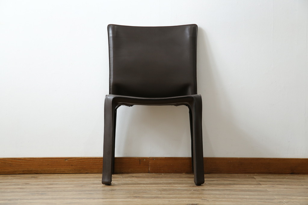 中古　Cassina(カッシーナ)　412　CAB(キャブ)　MARIO BELLINI(マリオベリーニ)　シンプルモダンな空間づくりに活躍するアームレスチェア(ダイニングチェア、椅子、イス)(定価約26万4千円)(R-083306)