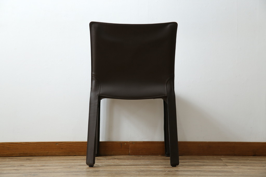 中古　Cassina(カッシーナ)　412　CAB(キャブ)　MARIO BELLINI(マリオベリーニ)　シンプルモダンな空間づくりに活躍するアームレスチェア(ダイニングチェア、椅子、イス)(定価約26万4千円)(R-083306)
