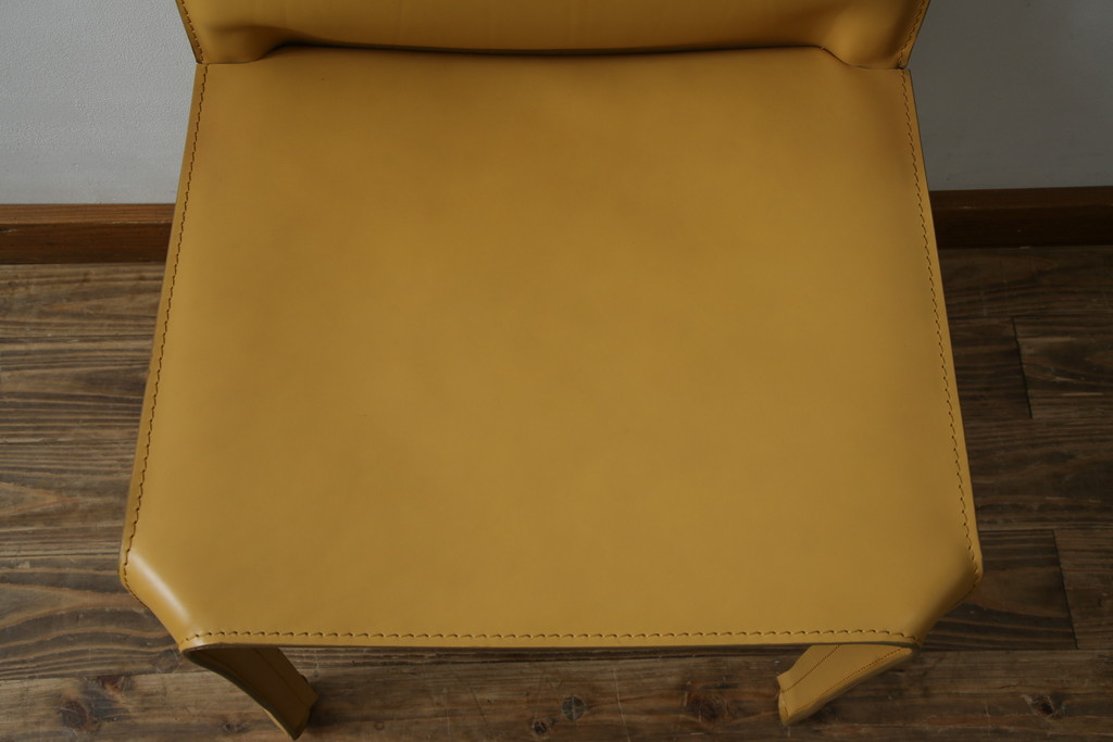 中古　美品　Cassina(カッシーナ)　412　CAB(キャブ)　MARIO BELLINI(マリオベリーニ)　シンプルモダンな空間づくりに活躍するアームレスチェア(ダイニングチェア、椅子、イス)(定価約24万円)(R-083305)