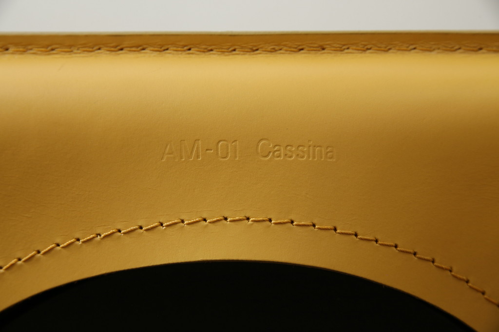 中古　美品　Cassina(カッシーナ)　412　CAB(キャブ)　MARIO BELLINI(マリオベリーニ)　シンプルモダンな空間づくりに活躍するアームレスチェア(ダイニングチェア、椅子、イス)(定価約24万円)(R-083305)