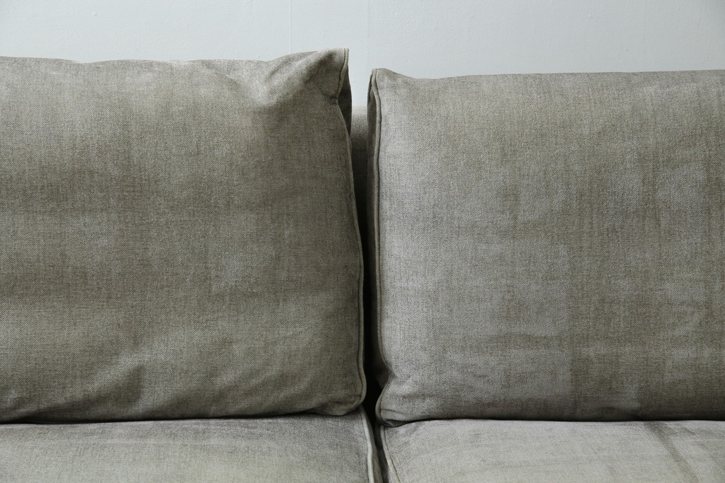 中古　ACTUS(アクタス)取扱い　eilersen(アイラーセン)　STREAMLINE(ストリームライン)　MINI SOFA(ミニソファ)　シンプルモダンな佇まいが魅力の2人掛けソファ(二人掛け、2P)(定価約484000円)(R-080322)
