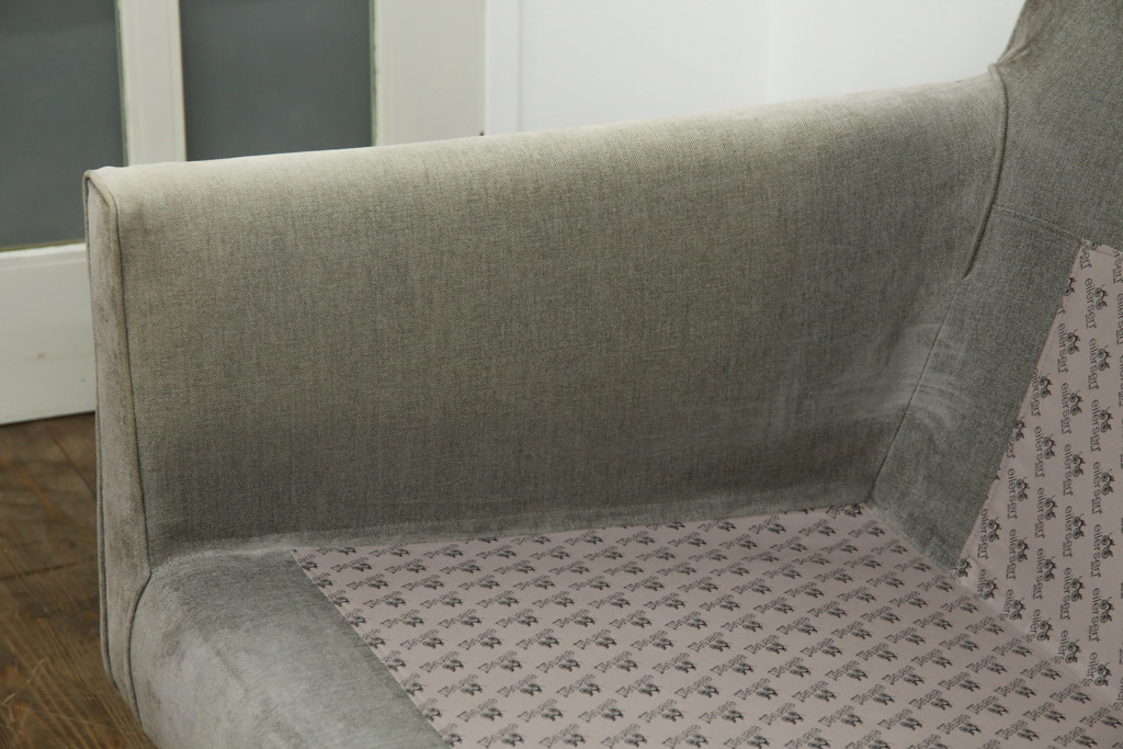 中古　ACTUS(アクタス)取扱い　eilersen(アイラーセン)　STREAMLINE(ストリームライン)　MINI SOFA(ミニソファ)　シンプルモダンな佇まいが魅力の2人掛けソファ(二人掛け、2P)(定価約484000円)(R-080322)