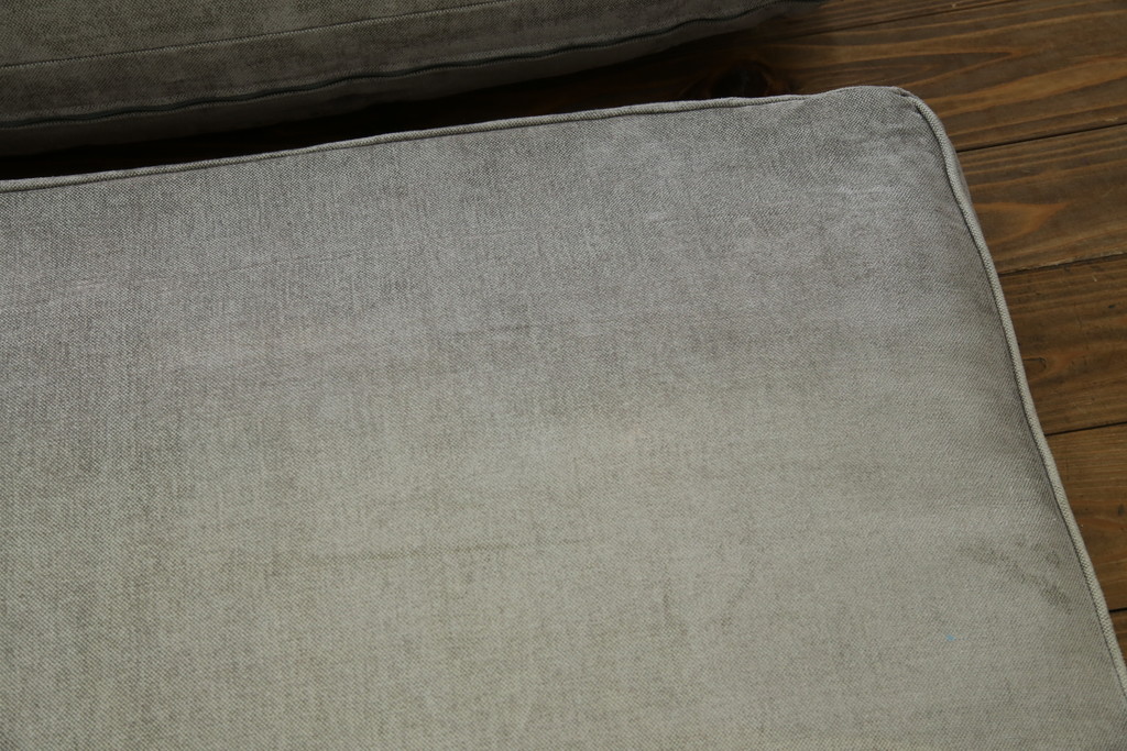 中古　ACTUS(アクタス)取扱い　eilersen(アイラーセン)　STREAMLINE(ストリームライン)　MINI SOFA(ミニソファ)　シンプルモダンな佇まいが魅力の2人掛けソファ(二人掛け、2P)(定価約484000円)(R-080322)