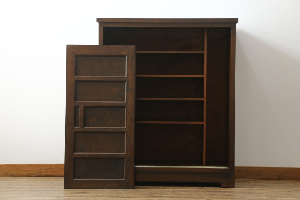 中古　特注品　松本民芸家具　シックで落ち着いた佇まいが魅力的なA型下駄箱(収納棚、戸棚、キャビネット)(R-075416)