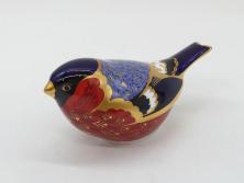 イギリス　ROYAL CROWN DERBY(ロイヤルクラウンダービー)　Bullfinch(ブルフィンチ)　華やかな中に可愛らしさを漂わせるフィギュリン(置き物、置物、陶器、オブジェ、ディスプレイ、2004、アトリ科ウソ属、小鳥、英国)(R-076748)