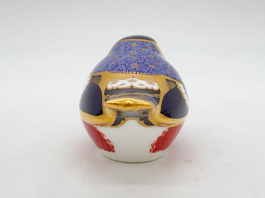 イギリス　ROYAL CROWN DERBY(ロイヤルクラウンダービー)　Bullfinch(ブルフィンチ)　華やかな中に可愛らしさを漂わせるフィギュリン(置き物、置物、陶器、オブジェ、ディスプレイ、2004、アトリ科ウソ属、小鳥、英国)(R-076748)