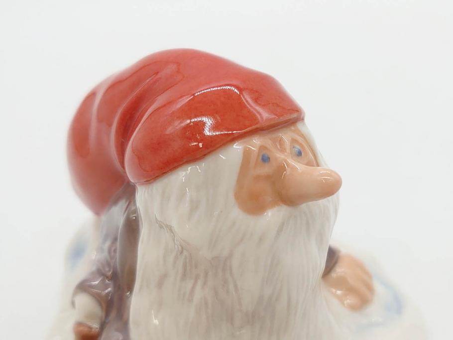 デンマーク　ROYAL COPENHAGEN(ロイヤルコペンハーゲン)　つぶらな瞳が可愛らしい小びとのフィギュリン(ノーム、こびと、置き物、置物、陶器、オブジェ、ディスプレイ、北欧)(R-076749)