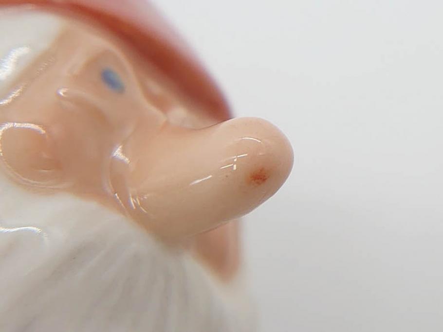 デンマーク　ROYAL COPENHAGEN(ロイヤルコペンハーゲン)　つぶらな瞳が可愛らしい小びとのフィギュリン(ノーム、こびと、置き物、置物、陶器、オブジェ、ディスプレイ、北欧)(R-076749)