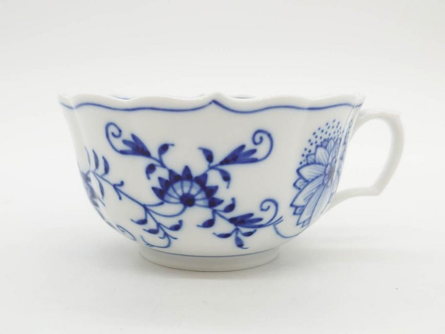 ドイツ　マイセン　Meissen　ブルーオニオン　洗練されたデザインが上品な雰囲気を醸し出すティーカップ&ソーサー3客セット(洋食器、C&S)(R-083091)