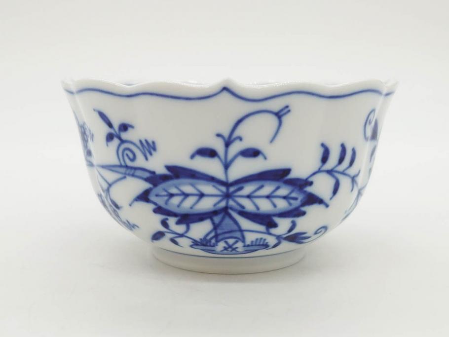 ドイツ　マイセン　Meissen　ブルーオニオン　洗練されたデザインが上品な雰囲気を醸し出すティーカップ&ソーサー3客セット(洋食器、C&S)(R-083091)