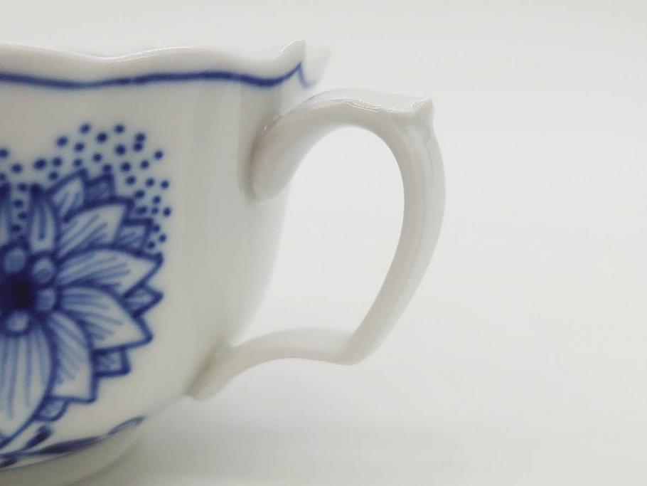 ドイツ　マイセン　Meissen　ブルーオニオン　洗練されたデザインが上品な雰囲気を醸し出すティーカップ&ソーサー3客セット(洋食器、C&S)(R-083091)