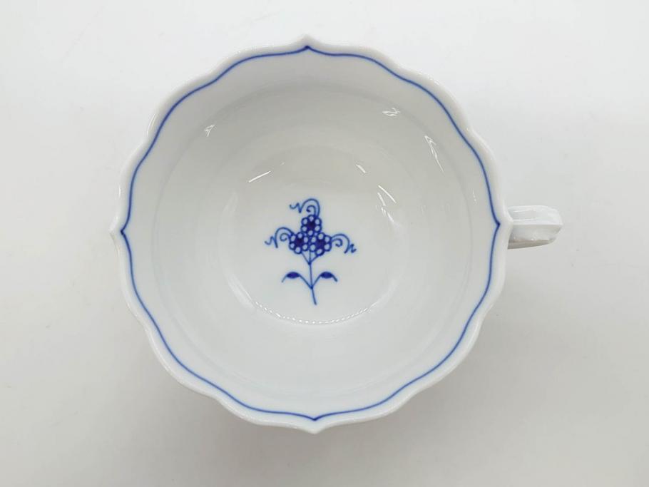 ドイツ　マイセン　Meissen　ブルーオニオン　洗練されたデザインが上品な雰囲気を醸し出すティーカップ&ソーサー3客セット(洋食器、C&S)(R-083091)
