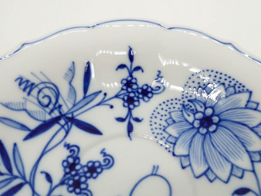 ドイツ　マイセン　Meissen　ブルーオニオン　洗練されたデザインが上品な雰囲気を醸し出すティーカップ&ソーサー3客セット(洋食器、C&S)(R-083091)
