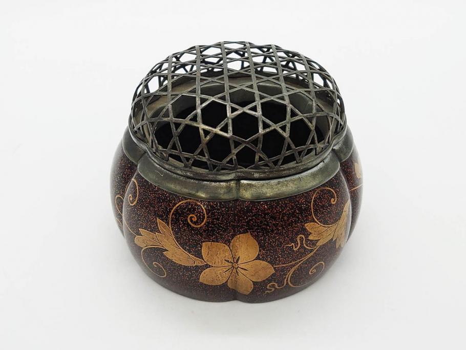 時代物　大名道具　金蒔絵　梨地　阿古陀　香炉(花唐草、籠目火屋、木製、漆器、漆芸、仏具、茶道具、木箱付き)(R-083127)