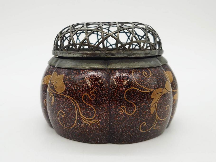 時代物　大名道具　金蒔絵　梨地　阿古陀　香炉(花唐草、籠目火屋、木製、漆器、漆芸、仏具、茶道具、木箱付き)(R-083127)