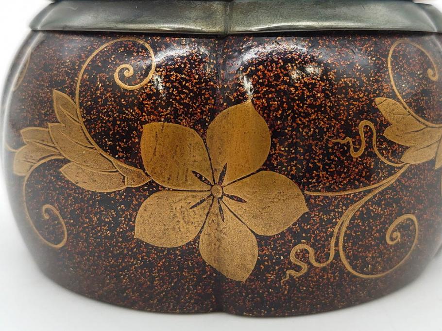 時代物　大名道具　金蒔絵　梨地　阿古陀　香炉(花唐草、籠目火屋、木製、漆器、漆芸、仏具、茶道具、木箱付き)(R-083127)