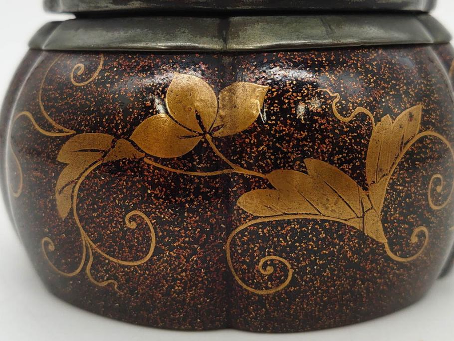 時代物　大名道具　金蒔絵　梨地　阿古陀　香炉(花唐草、籠目火屋、木製、漆器、漆芸、仏具、茶道具、木箱付き)(R-083127)