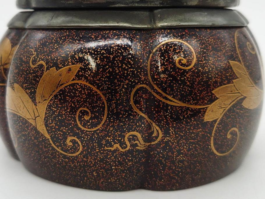 時代物　大名道具　金蒔絵　梨地　阿古陀　香炉(花唐草、籠目火屋、木製、漆器、漆芸、仏具、茶道具、木箱付き)(R-083127)