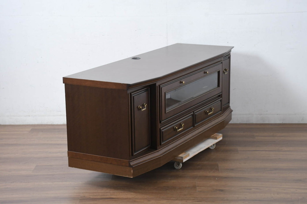 中古　美品　maruni(マルニ木工)　地中海ロイヤル(ROYAL)　クラシカルな雰囲気が魅力的なテレビ台(サイドボード、サイドキャビネット、リビングボード、ローボード、収納棚、戸棚)(R-083206)