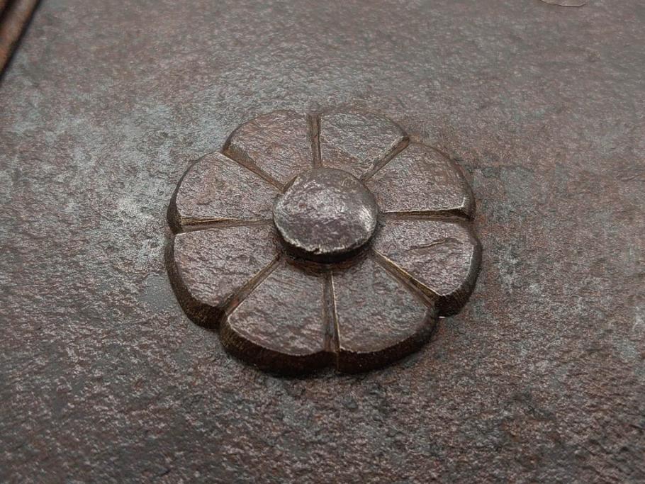 アンティーク雑貨　時代物ならではの味わいが魅力的な蔵戸の錠前金具(ディスプレイ雑貨、蔵戸パーツ)(R-081683)
