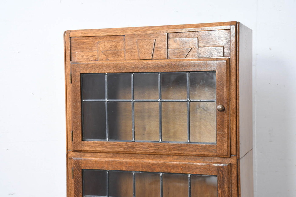 イギリスアンティーク　美品　Lloyd's Antiques(ロイズ・アンティークス)取り扱い　Minty OXFORD(ミンティ)　希少サイズ　オーク材　ステンドグラス入り　スタッキング風縦型ブックケース(本箱、本棚、戸棚、収納棚、書棚、飾り棚、店舗什器)(R-083190)