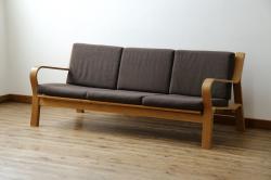 デンマークビンテージ　希少!!　Hans J Wegner(ハンス・J・ウェグナー)　GETAMA (ゲタマ)　1967年デザイン　オーク材　GE671　生産終了で入手困難な3人掛けソファ(3P、三人掛け、3シーター、トリプルソファ、北欧、ヴィンテージ)(R-075933)