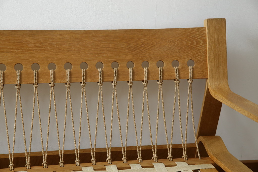 デンマークビンテージ　希少!!　Hans J Wegner(ハンス・J・ウェグナー)　GETAMA (ゲタマ)　1967年デザイン　オーク材　GE671　生産終了で入手困難な3人掛けソファ(3P、三人掛け、3シーター、トリプルソファ、北欧、ヴィンテージ)(R-075933)