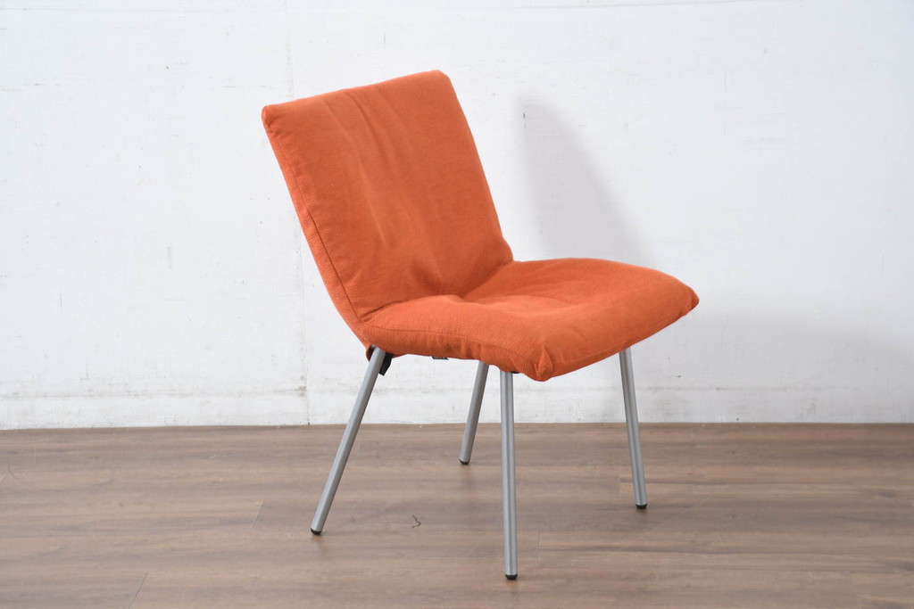 中古　美品　ligne roset(リーンロゼ)　ROSET CALIN(ロゼカラン)　鮮やかカラーで空間を明るくするダイニングチェア4脚セット(椅子、イス、バラ売り可能)(定価約52万円)(R-083209)