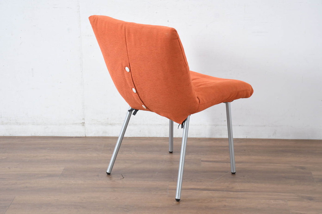 中古　美品　ligne roset(リーンロゼ)　ROSET CALIN(ロゼカラン)　鮮やかカラーで空間を明るくするダイニングチェア4脚セット(椅子、イス、バラ売り可能)(定価約52万円)(R-083209)