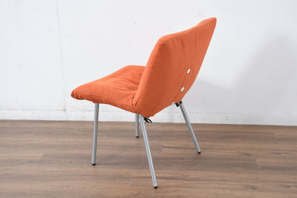 中古　美品　ligne roset(リーンロゼ)　ROSET CALIN(ロゼカラン)　鮮やかカラーで空間を明るくするダイニングチェア4脚セット(椅子、イス、バラ売り可能)(定価約52万円)(R-083209)