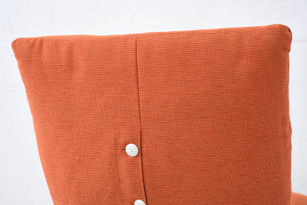 中古　美品　ligne roset(リーンロゼ)　ROSET CALIN(ロゼカラン)　鮮やかカラーで空間を明るくするダイニングチェア4脚セット(椅子、イス、バラ売り可能)(定価約52万円)(R-083209)
