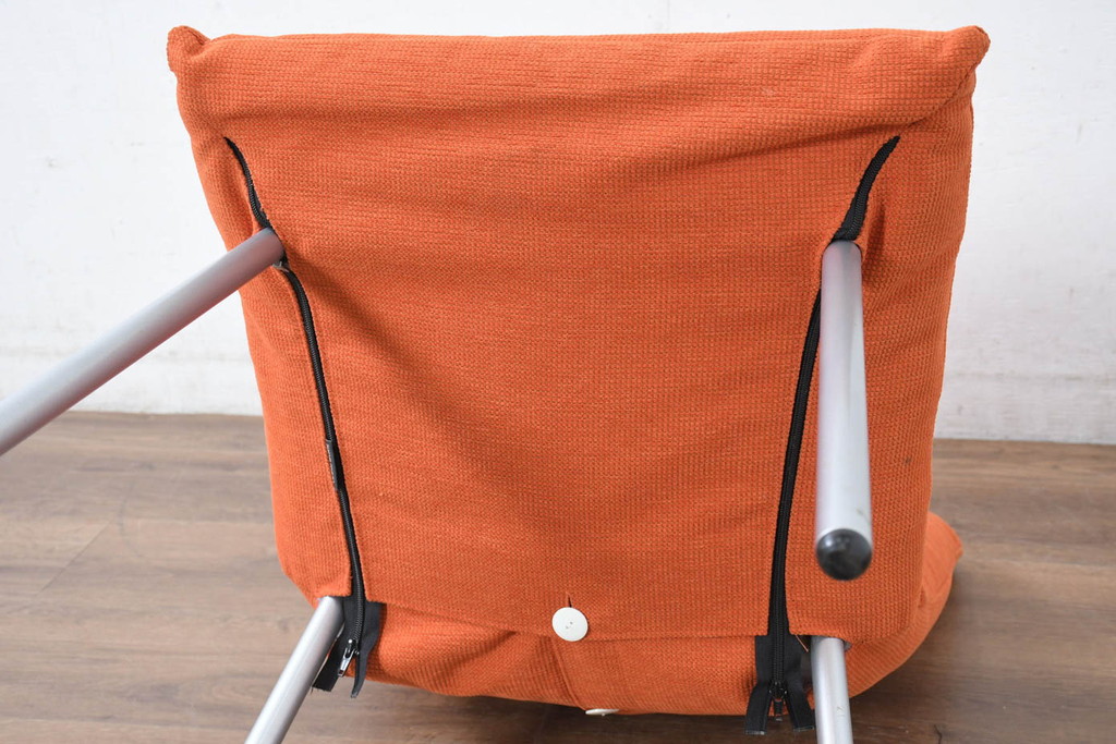 中古　美品　ligne roset(リーンロゼ)　ROSET CALIN(ロゼカラン)　鮮やかカラーで空間を明るくするダイニングチェア4脚セット(椅子、イス、バラ売り可能)(定価約52万円)(R-083209)