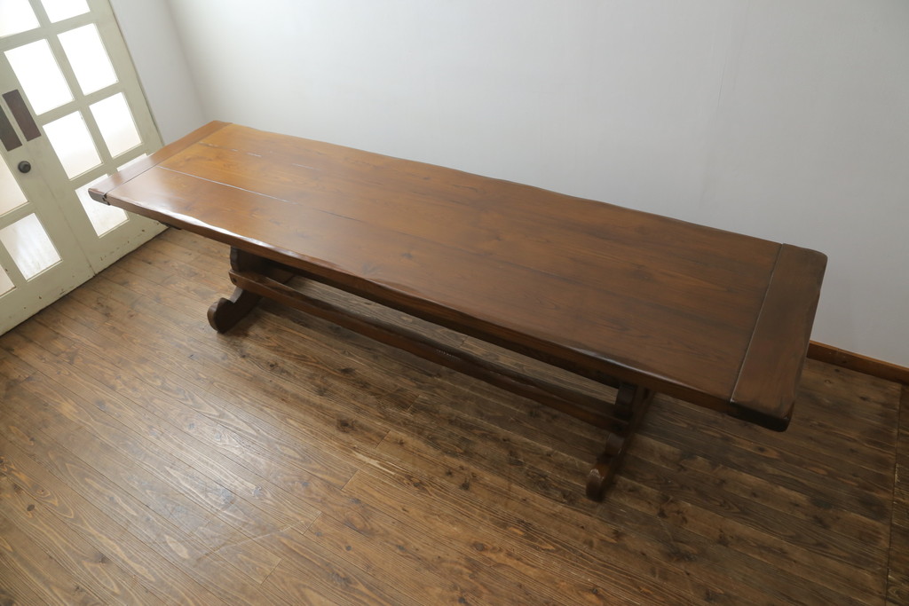 中古　IDC大塚家具　オランダ高級輸入家具　幅3mの特大サイズ!!重厚なオーク材製天板が魅力のダイニングテーブル(6人掛け、食卓、作業台)(定価約90万円)(R-066656)