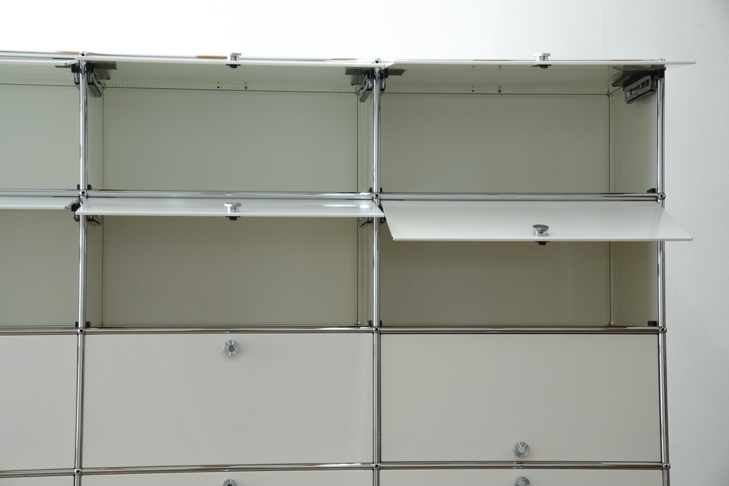 中古　USMハラー(USM Haller)　3列7段(3×7)　美しくシンプルなデザインが目を引く鉄製収納棚(戸棚、キャビネット)(定価約186万円)(R-078810)