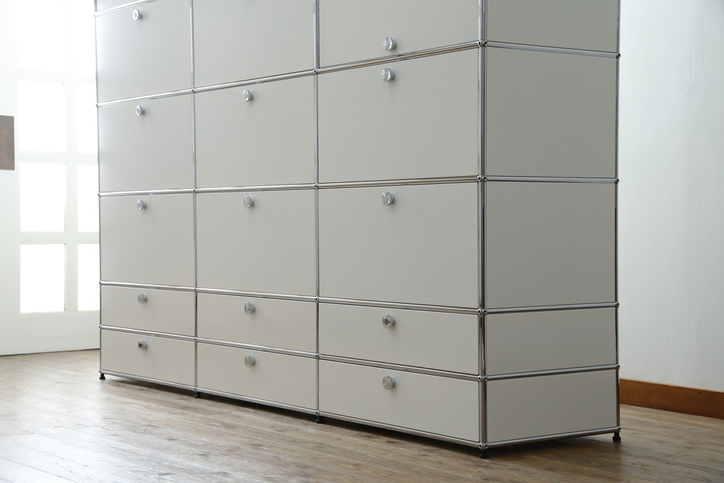 中古　USMハラー(USM Haller)　3列7段(3×7)　美しくシンプルなデザインが目を引く鉄製収納棚(戸棚、キャビネット)(定価約186万円)(R-078810)