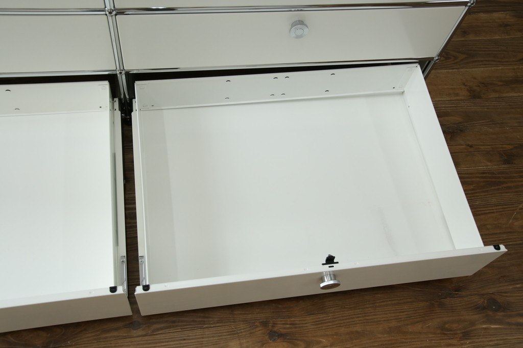 中古　USMハラー(USM Haller)　3列7段(3×7)　美しくシンプルなデザインが目を引く鉄製収納棚(戸棚、キャビネット)(定価約186万円)(R-078810)