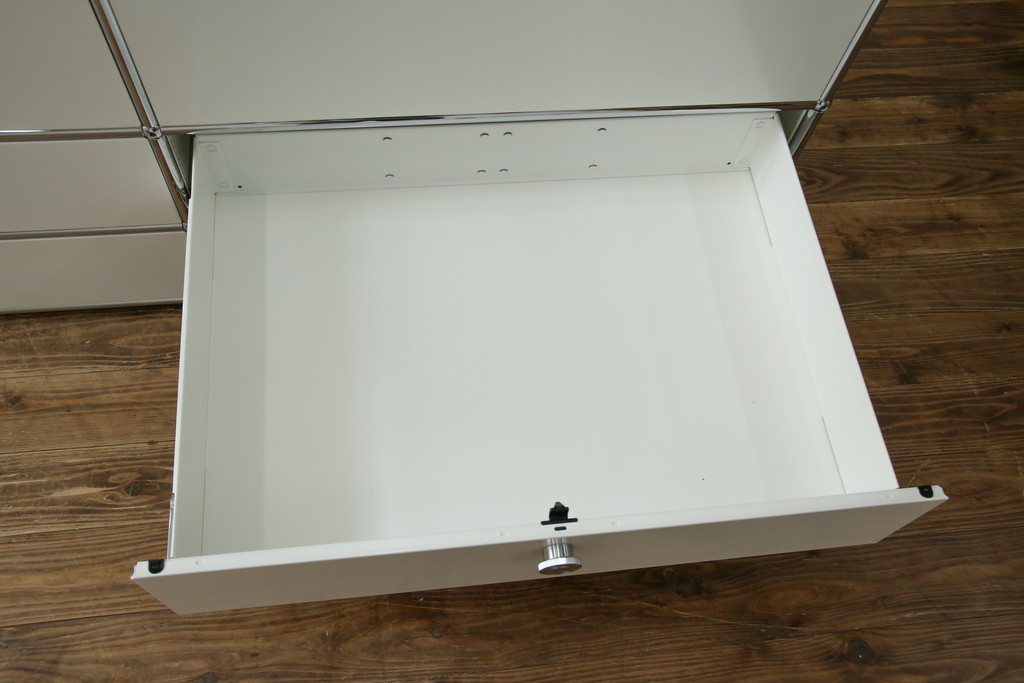 中古　USMハラー(USM Haller)　3列7段(3×7)　美しくシンプルなデザインが目を引く鉄製収納棚(戸棚、キャビネット)(定価約186万円)(R-078810)